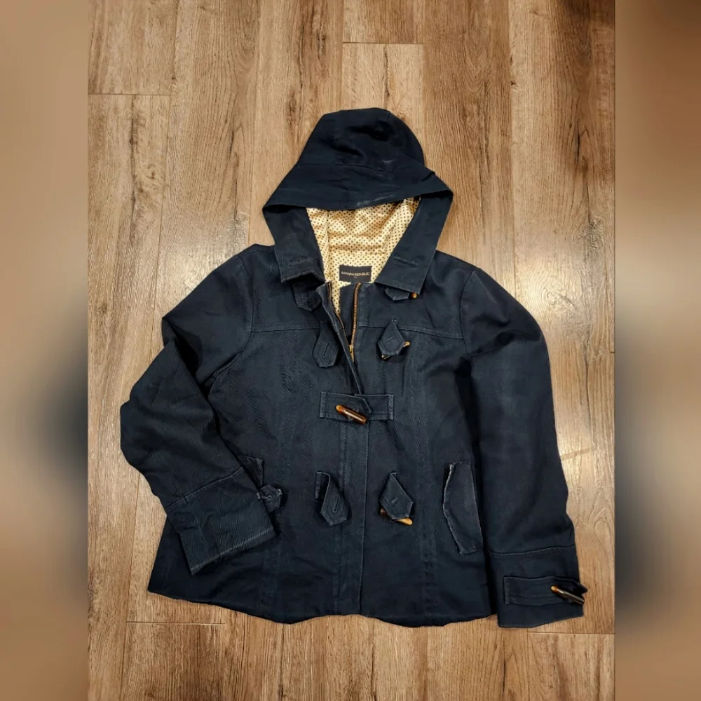 Jacket - Picture 2 of 4